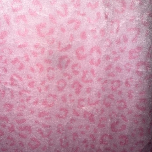 Juicy Couture Velour Leopard Print Pyjama Set - Picture 7 of 14